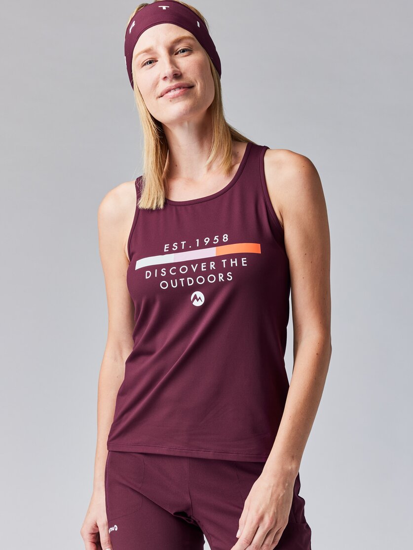 Martini Sportswear - ALPMATE Sleeveless Shirt Straight W - Tops in mosstone - vista frontale modello - Donna