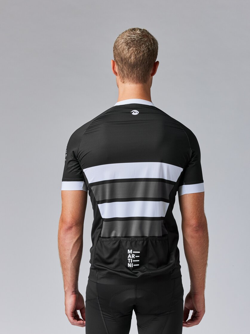 Martini Sportswear - FLOWTRAIL Zip Shirt Dynamic M - T-Shirts in black-steel - front view model - Men