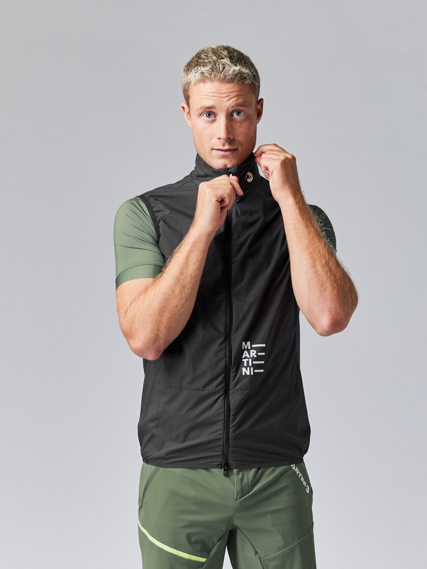 Martini Sportswear - FLOWTRAIL Vest M - Westen in poseidon - Vorderansicht Model - Herren