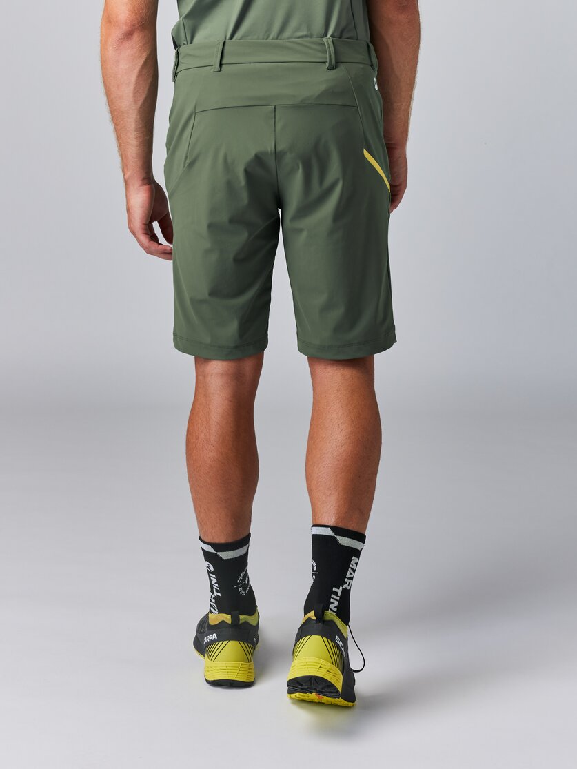 Martini Sportswear - HIGHVENTURE Shorts Dynamic M - Kurze Hosen in mosstone-greenery - Rückansicht Model - Herren