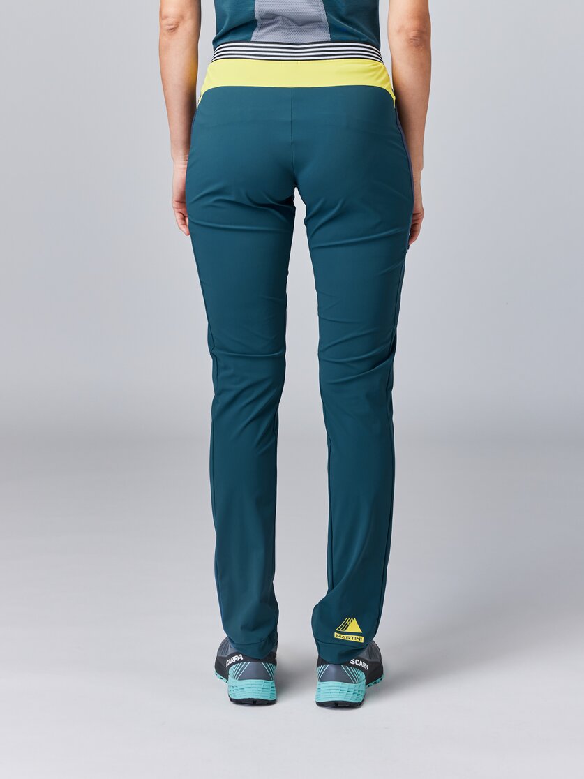 Martini Sportswear - PACEMAKER Pants W - Lange Hosen in poseidon - Rückansicht Model - Damen