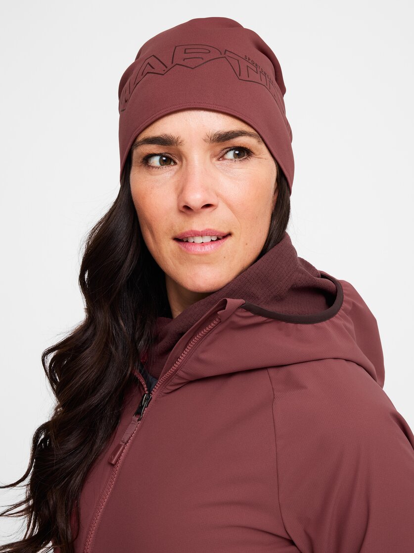 Martini Sportswear - Horizon Functional Cap W - Berretto in rosy glow-off white - vista frontale modello - Donna