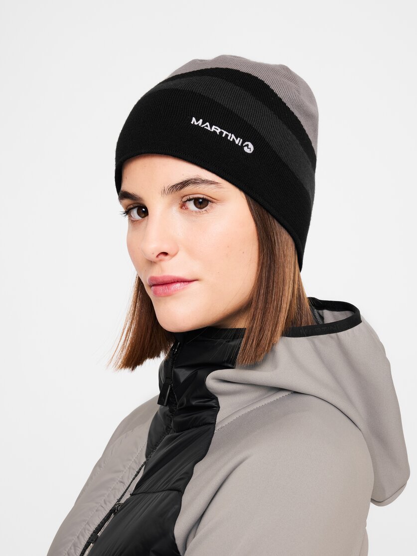 Martini Sportswear - Desire Knitted Cap W - Mütze in moon-true navy - Rückansicht Model - Damen