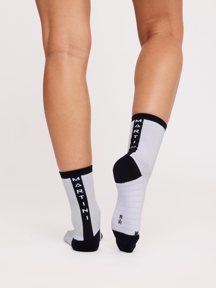 Martini Sportswear - Hillclimb Socks Mid Uni - Socken in white-black - Rückansicht Model - Unisex