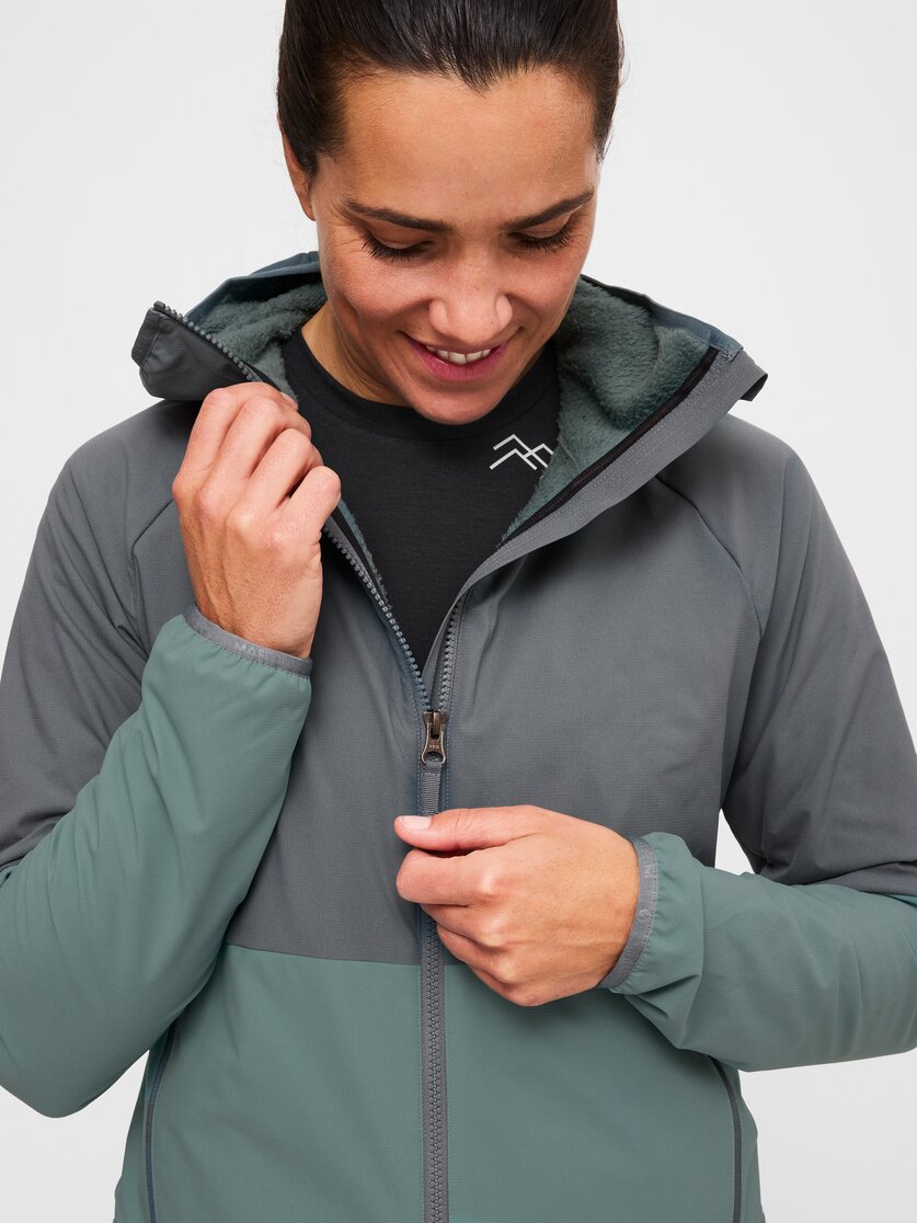 Martini Sportswear - Wildtrack Plus Padded Jacket Primaloft® Active W - Primaloft & Gloft Jacken in true navy - Detail 4 - Damen