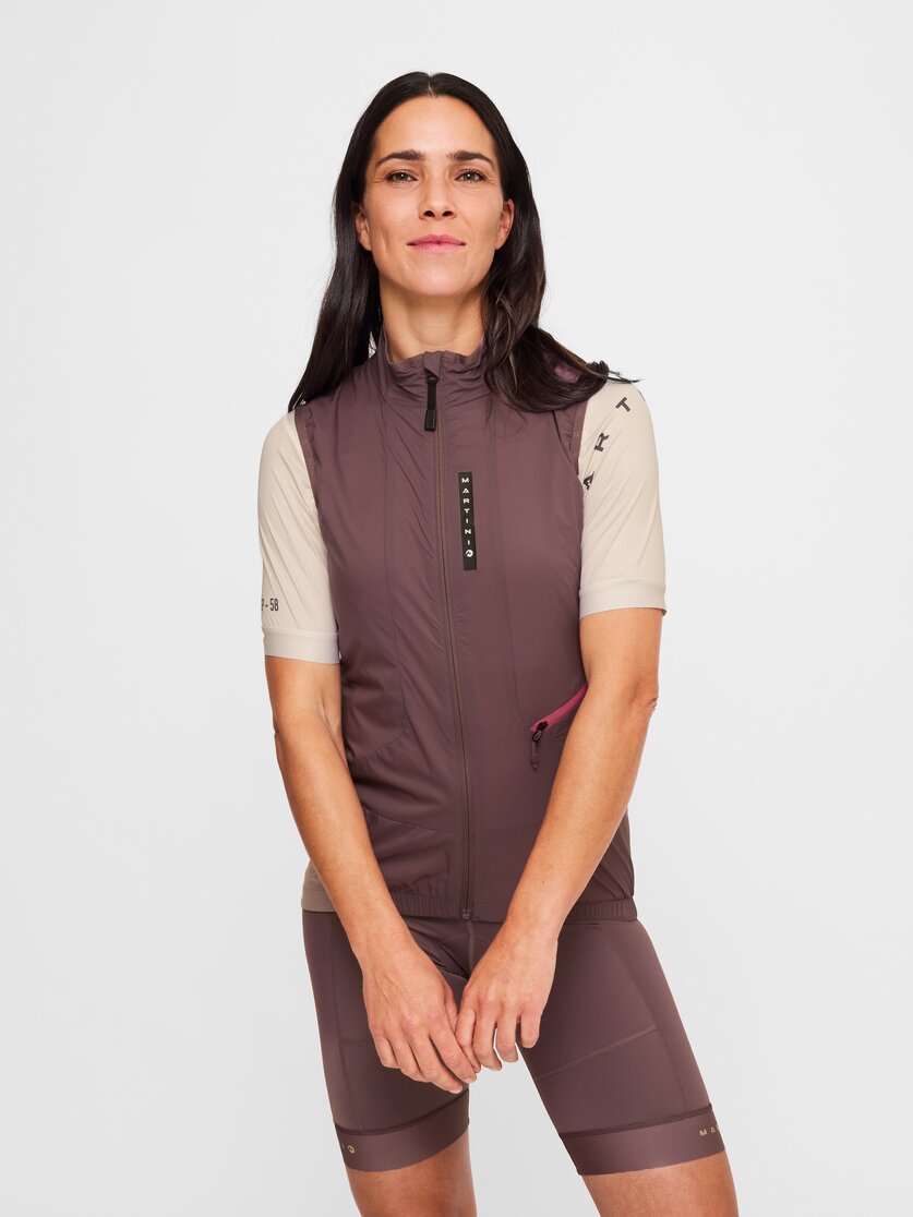 Martini Sportswear - Hillclimb WB Hybrid Vest W - Westen in black - Vorderansicht Model - Damen