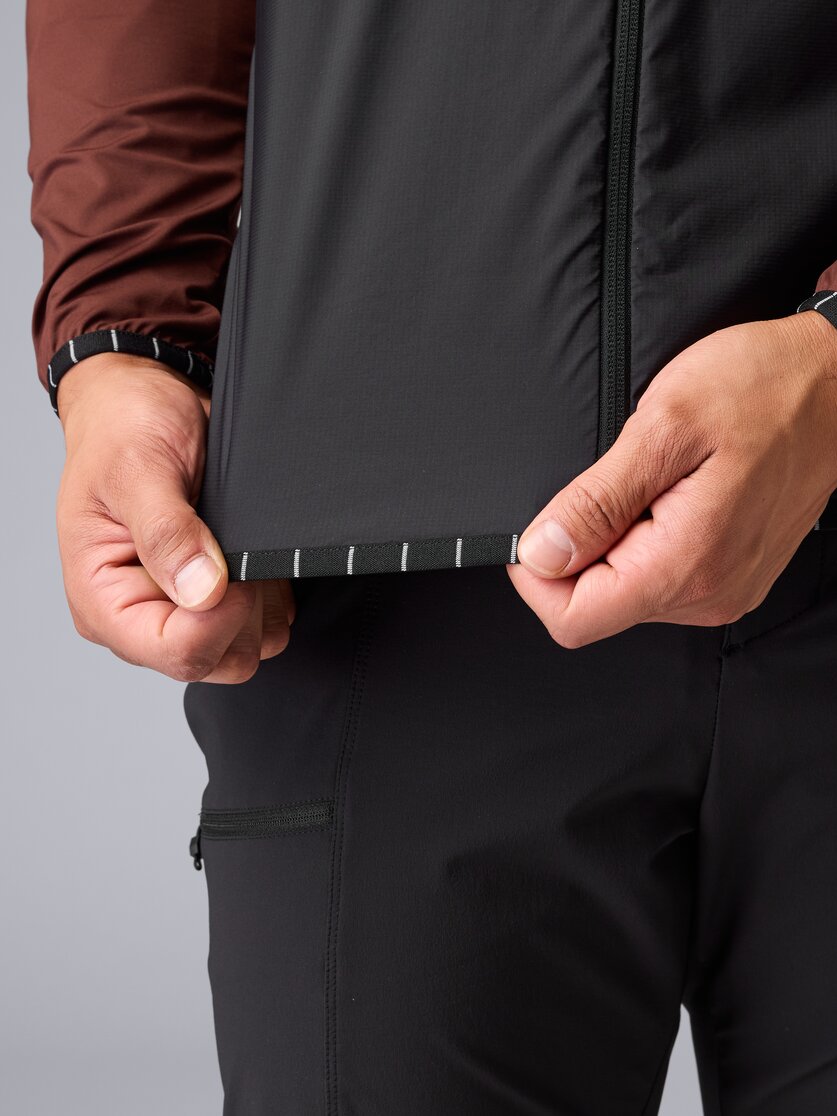 Martini Sportswear - Trektech Hybrid Windbreaker Jacket M - Hybrid jackets in black - Detail 4 - Men
