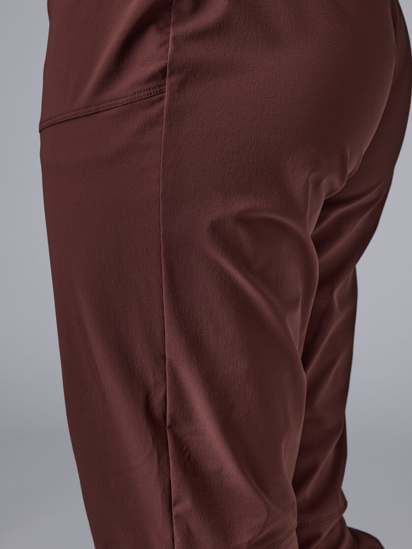Martini Sportswear - Sunrise Pants W - Long pants in black - Detail 5 - Women