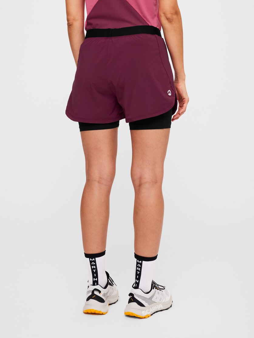 Martini Sportswear - Hillclimb Blaze 2in1 Shorts W - Kurze Hosen in black - Rückansicht Model - Damen