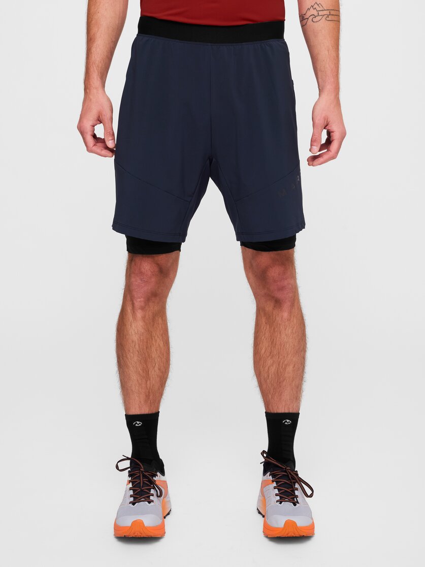 Martini Sportswear - Hillclimb 2in1 Shorts M - Kurze Hosen in true navy - Vorderansicht Model - Herren
