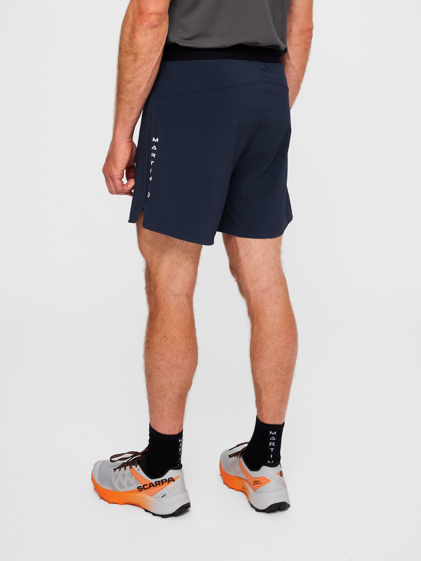 Martini Sportswear - Hillclimb Blaze Shorts M - Kurze Hosen in true navy - Rückansicht Model - Herren