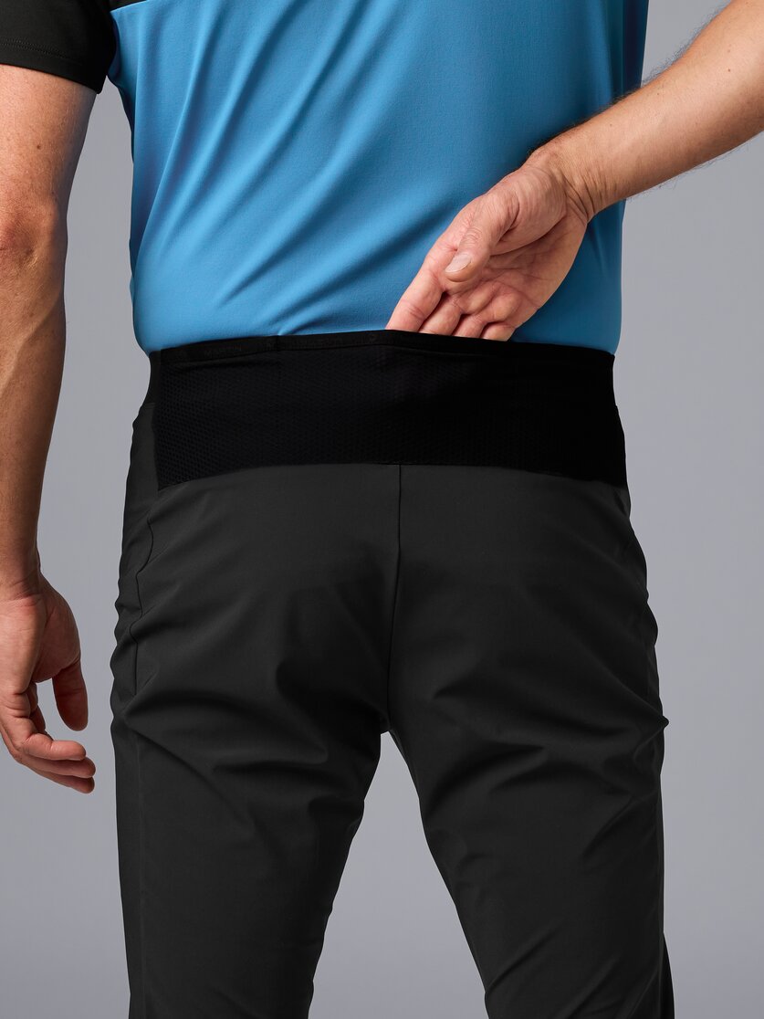 Martini Sportswear - Pacemaker Capri Pants M - Pantaloni capri in black - Dettaglio 5 - Uomo
