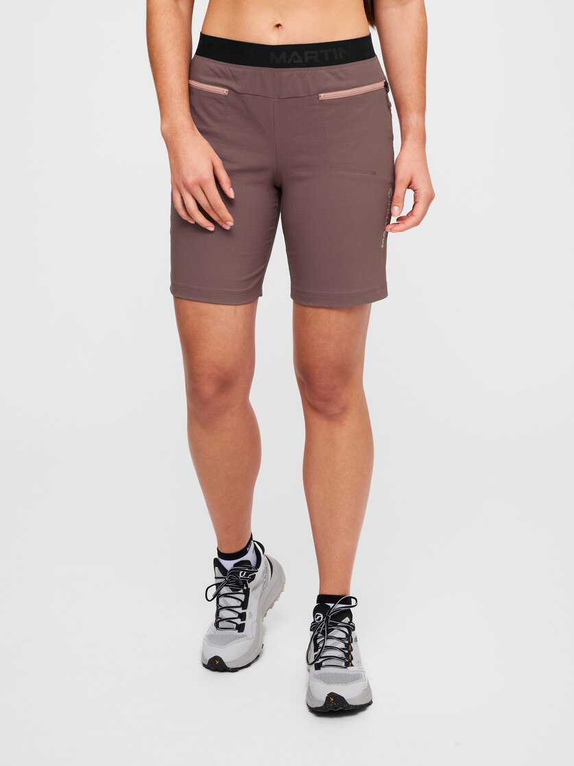 Martini Sportswear - Via Shorts W - Shorts in black-white - front view model - Women