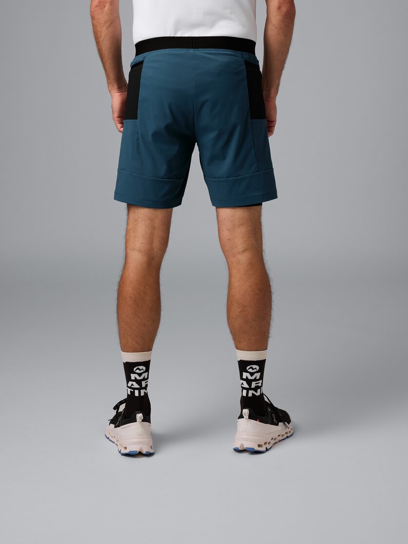 Martini Sportswear - Pacemaker 2In1 Shorts M - Shorts in black - rear view model - Men