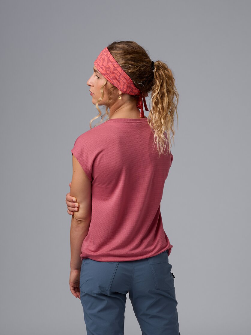Martini Sportswear - Via Shirt W - T-Shirts in white - rear view model - Women