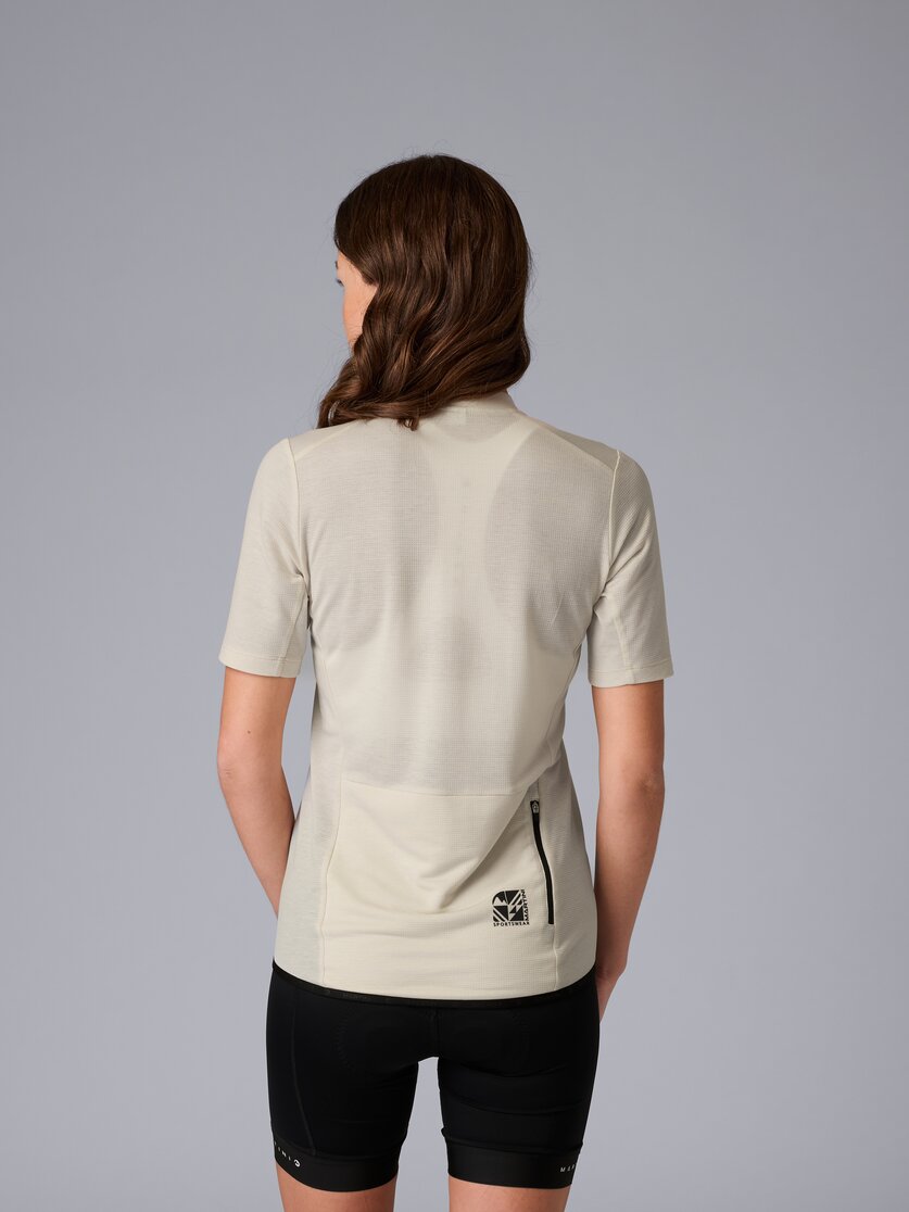 Martini Sportswear - Flowtrail Zip Shirt W - T-Shirts in black - rear view model - Women