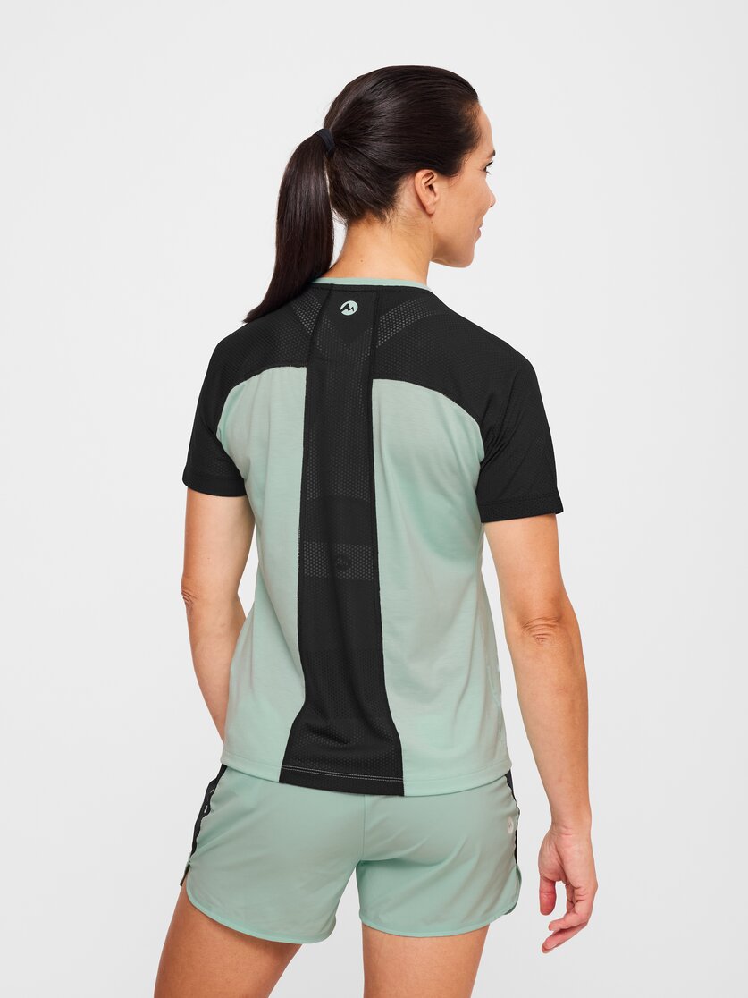 Martini Sportswear - Hillclimb Flex Shirt W - T-Shirts in white-black - Rückansicht Model - Damen