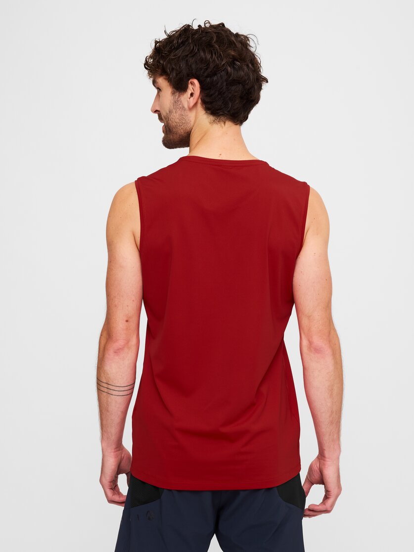 Martini Sportswear - Hillclimb Race Tanktop M - Tops in black - vista laterale modello - Uomo