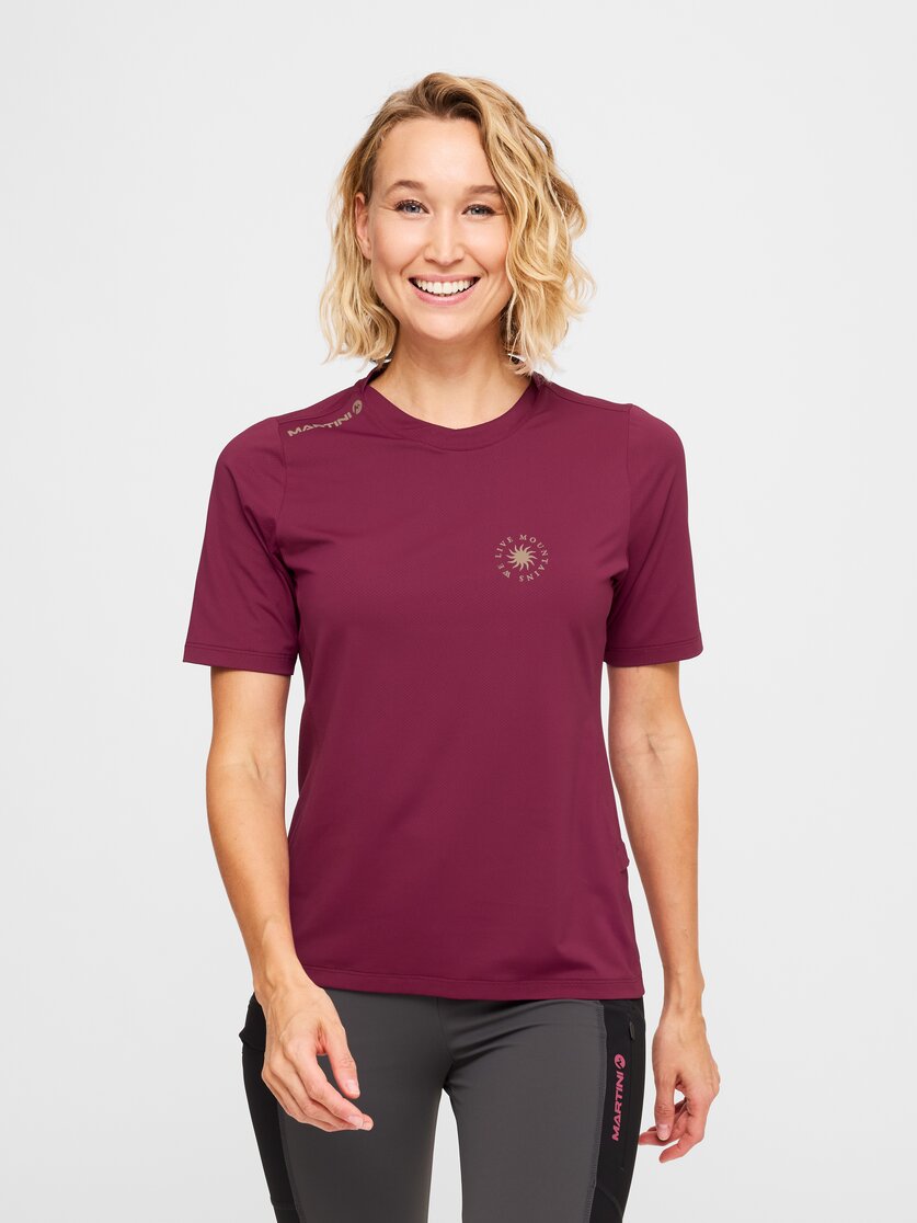 Martini Sportswear - Highventure ProTec Shirt W - T-Shirts in white-fuchsia - Vorderansicht Model - Damen
